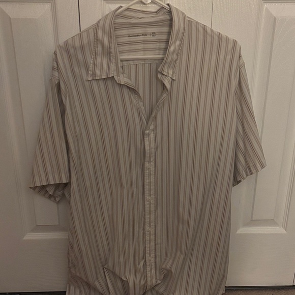 Abercrombie & Fitch Men's Striped Short Sleeve Shirt - Picture 1 of 1